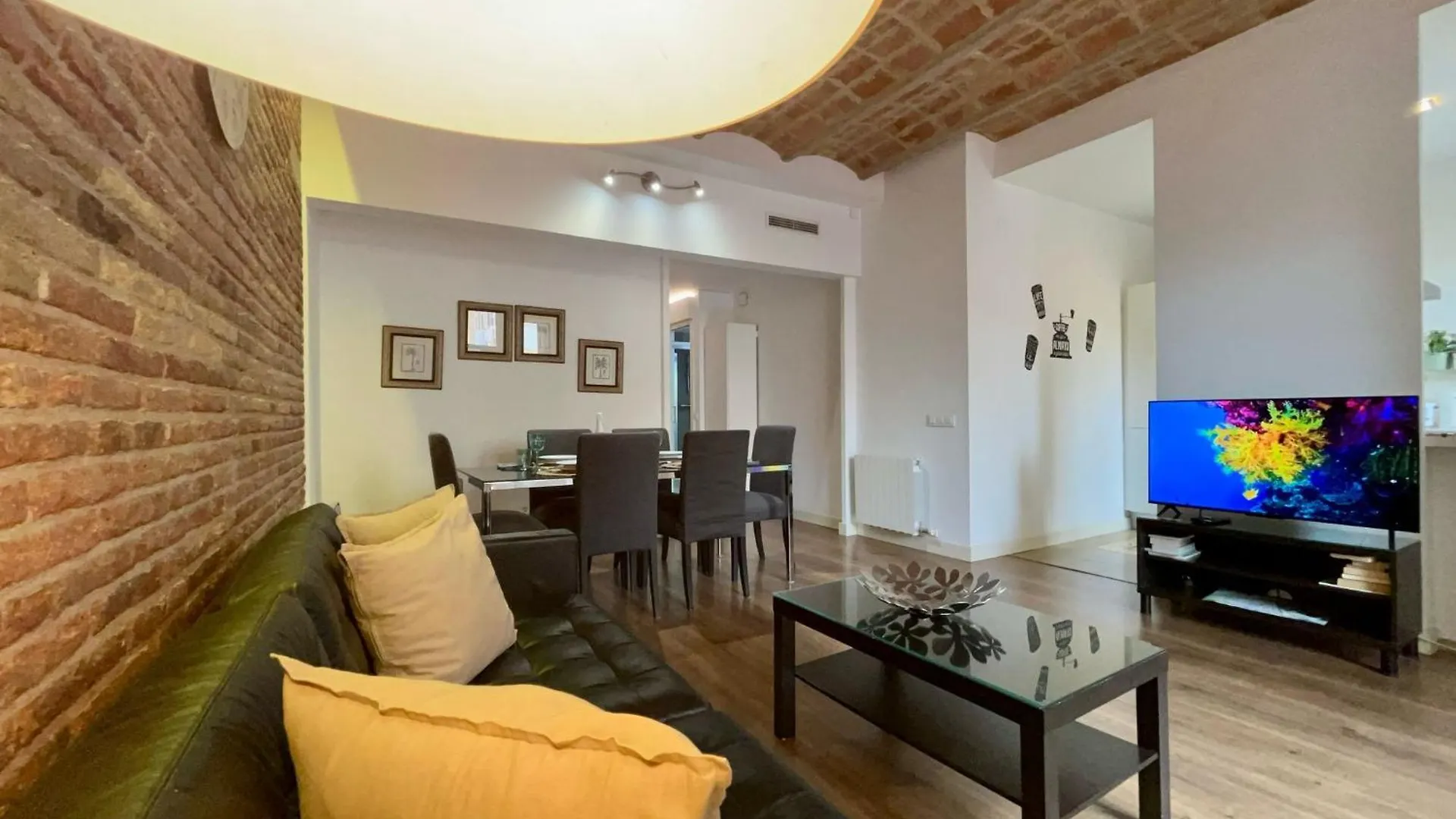 Tucson Suites II Barcelona Spain