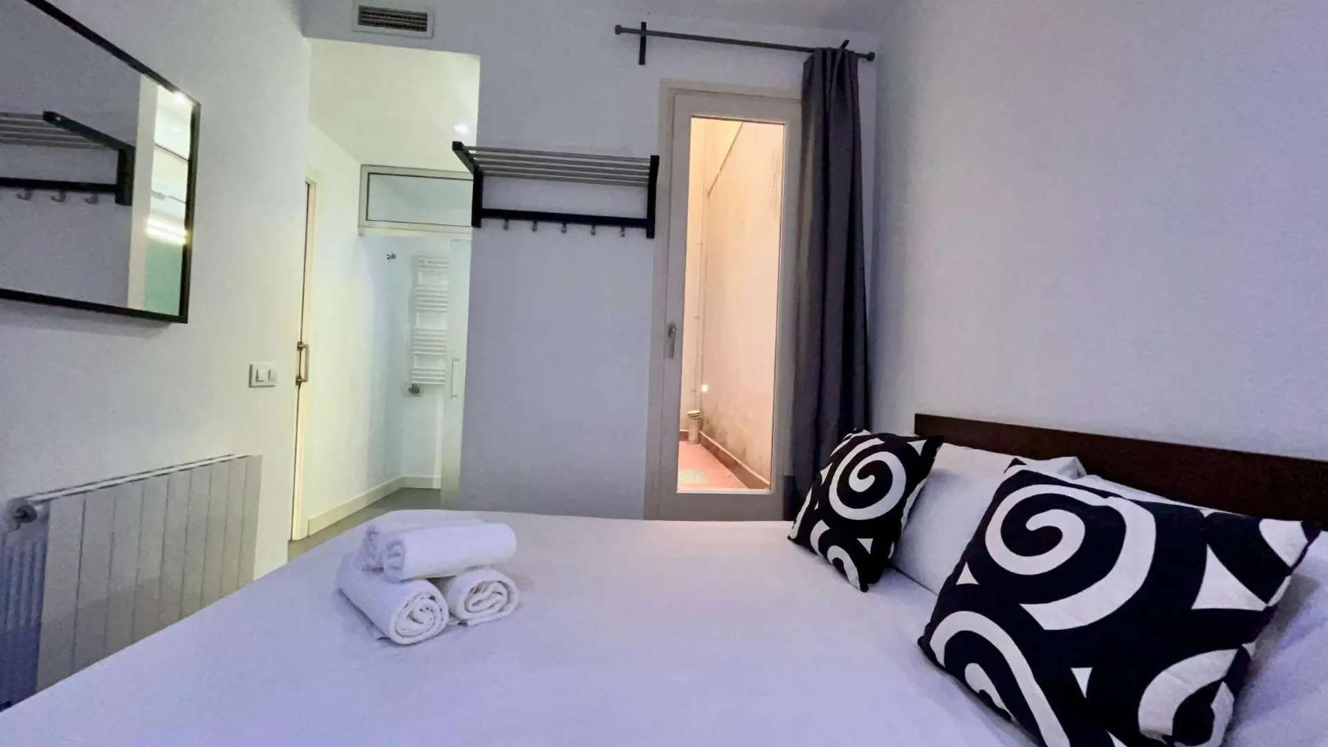 Tucson Suites II Barcelona Spain