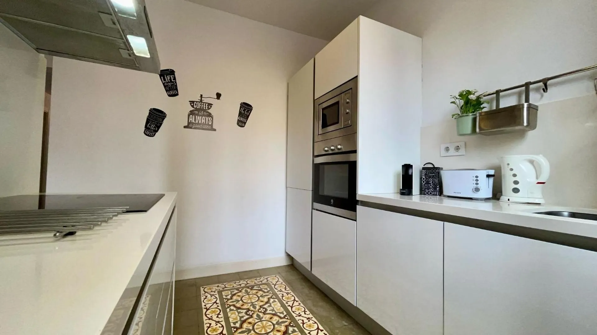 Tucson Suites II Barcelona Apartment