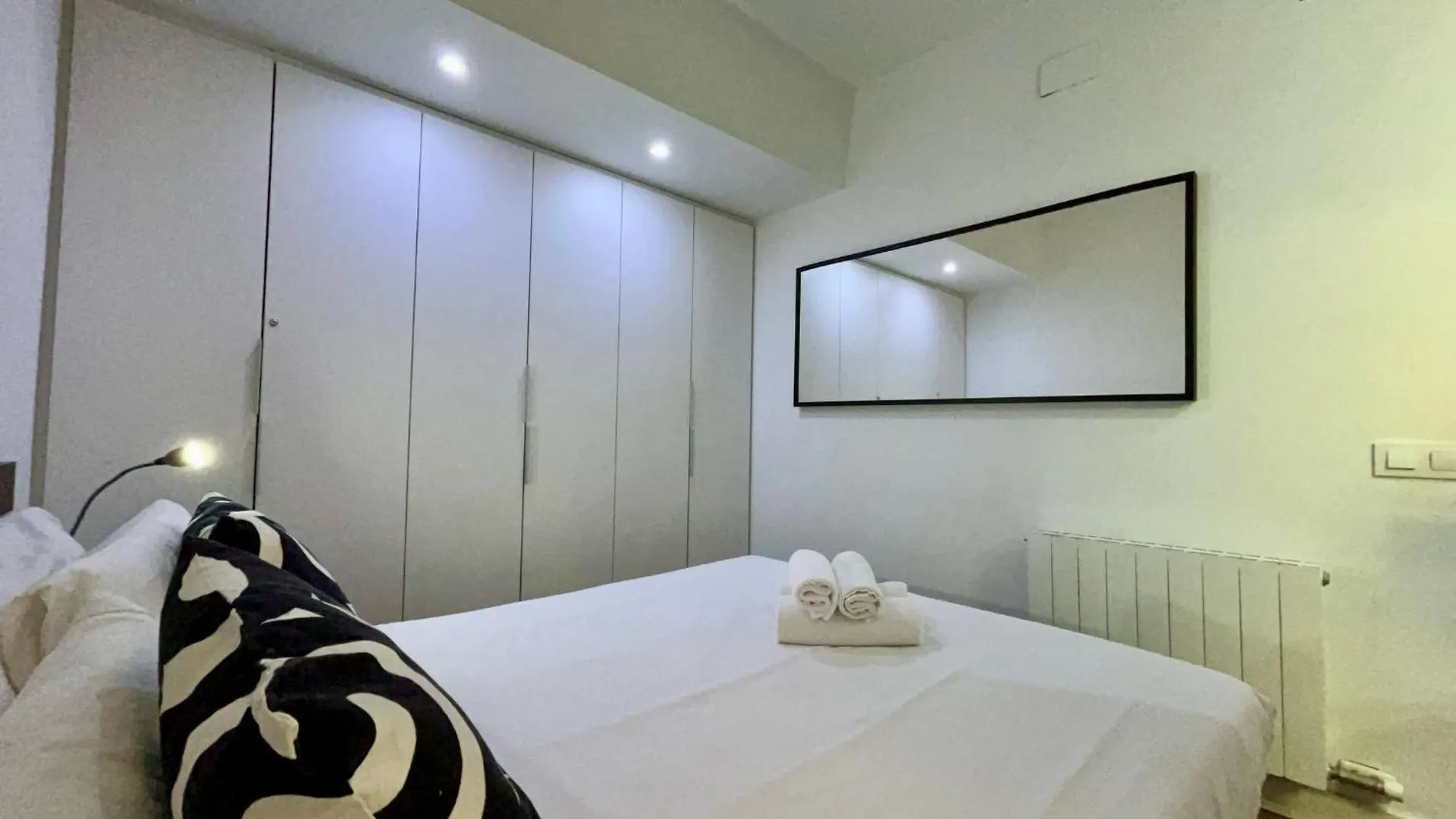 Apartment Tucson Suites II Barcelona Spain
