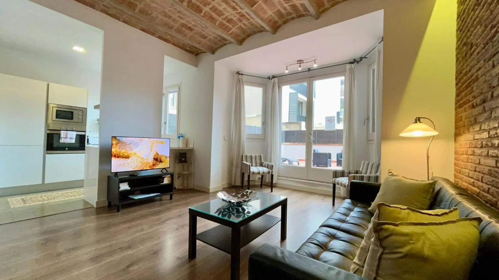 Tucson Suites II Barcelona Apartment
