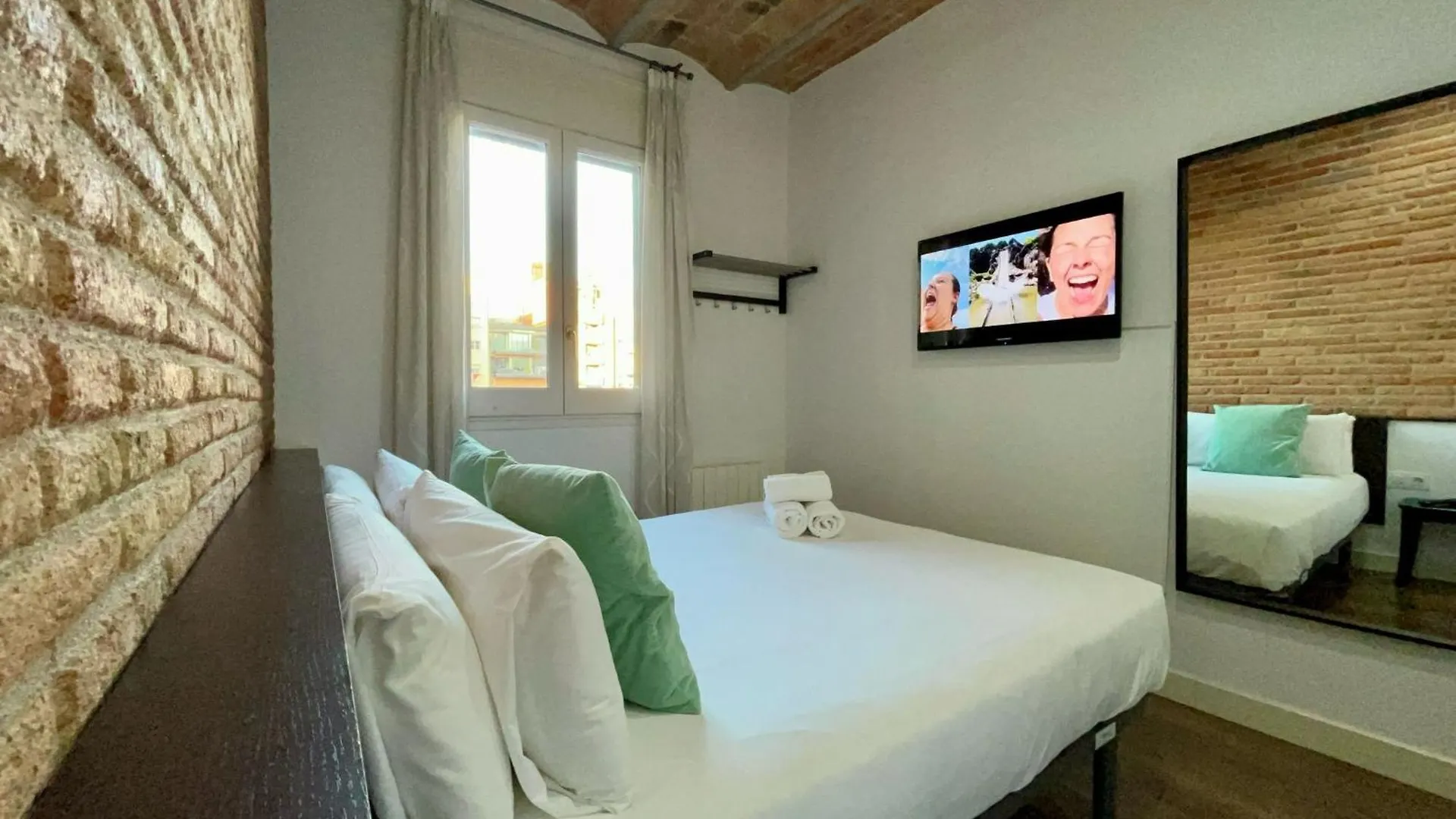 Tucson Suites II Barcelona Apartment