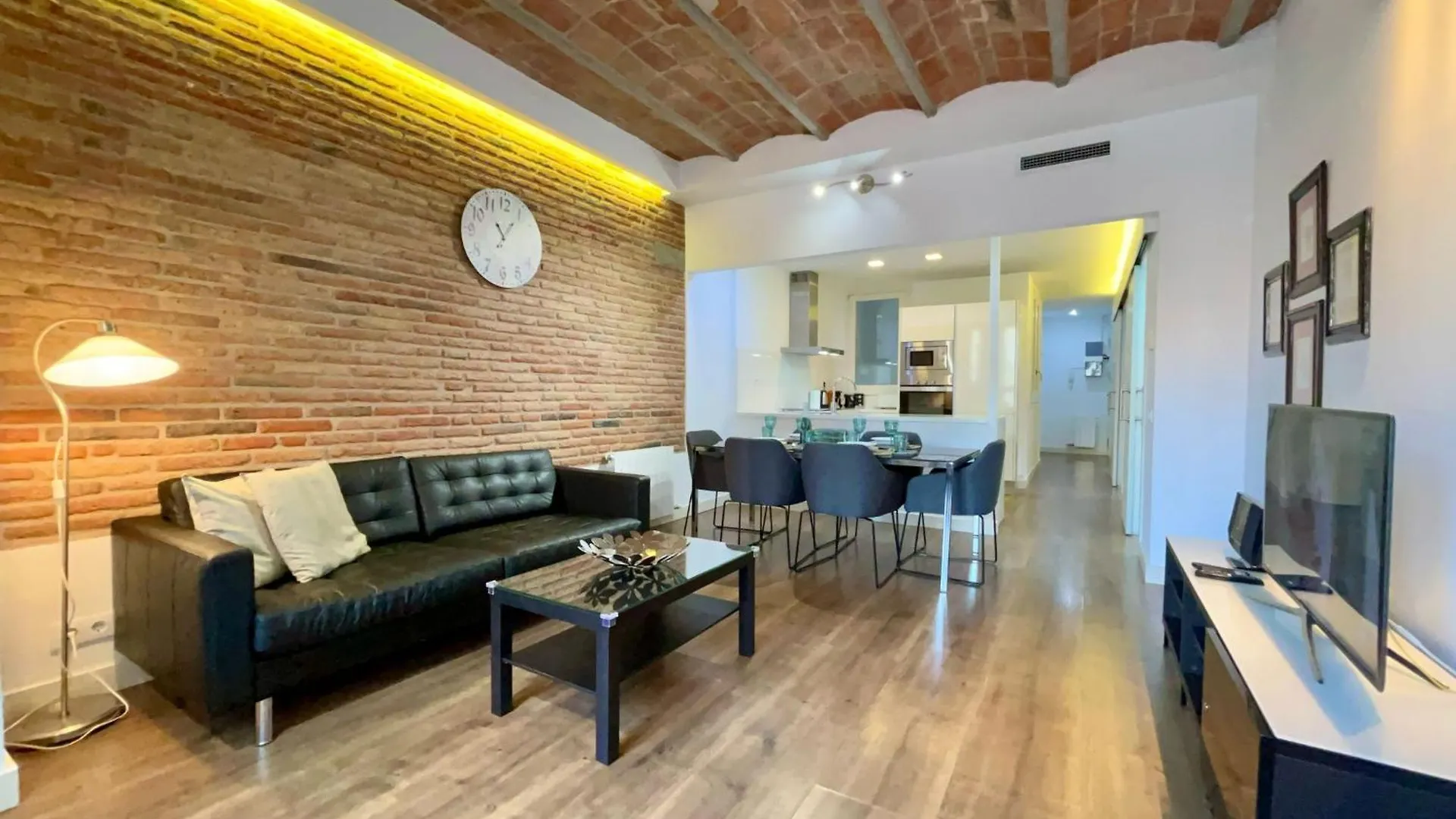 Apartment Tucson Suites II Barcelona Spain