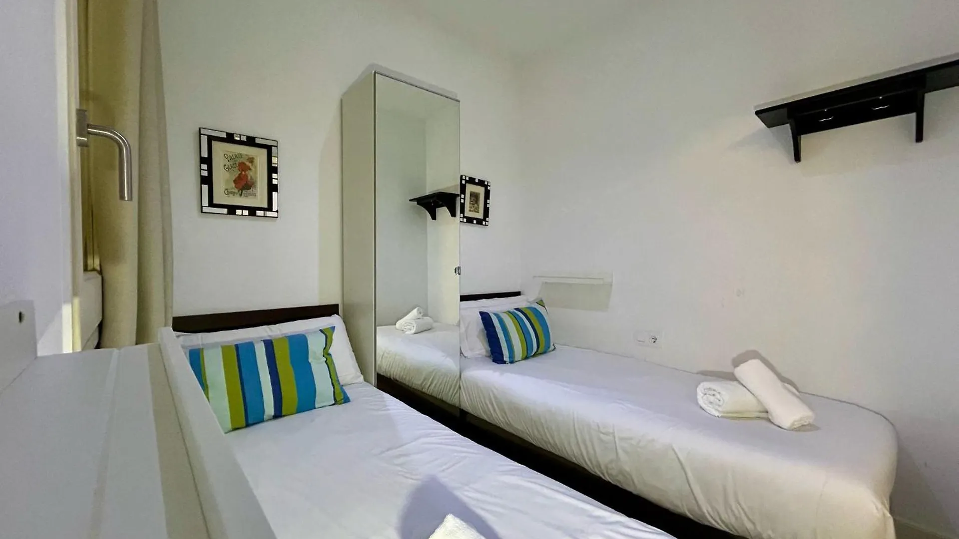 Tucson Suites II Barcelona Spain